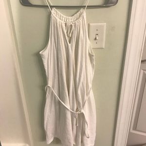 White beach dress / coverup